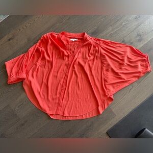 Chico’s Women's Coral Batwing Sleeve Blouse. EUC